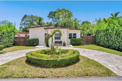 6550 SW 52nd Ter, South Miami, FL 33155 - Photo 2