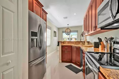 6550 SW 52nd Ter, South Miami, FL 33155 - Photo 12