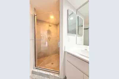 16485 Collins Ave #2032, Sunny Isles Beach, FL 33160 - Photo 18