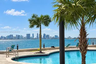 7501 E Treasure Dr, North Bay Village, FL 33141 - Photo 1