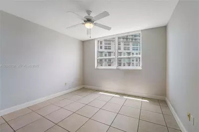 2000 N Bayshore Dr #702, Miami, FL 33137 - Photo 18
