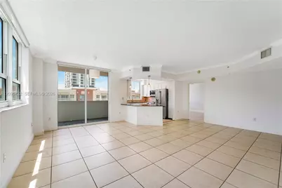 2000 N Bayshore Dr #702, Miami, FL 33137 - Photo 6