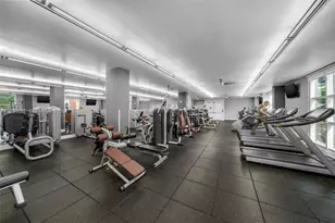 2000 N Bayshore Dr, Miami, FL 33137 - Photo 26