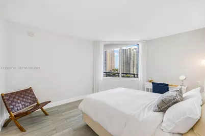325 S Biscayne Blvd #1019, Miami, FL 33131 - Photo 22