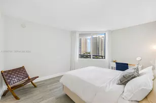 325 S Biscayne Blvd, Miami, FL 33131 - Photo 22