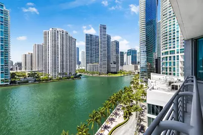 325 S Biscayne Blvd #1019, Miami, FL 33131 - Photo 4