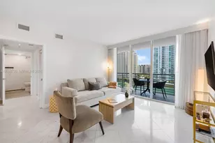 325 S Biscayne Blvd, Miami, FL 33131 - Photo 12