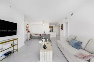 325 S Biscayne Blvd, Miami, FL 33131 - Photo 14