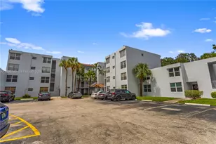 9400 Live Oak Pl, Davie, FL 33324 - Photo 1