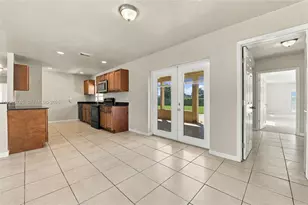 392 NW Ferris Dr, Port Saint Lucie, FL 34983 - Photo 8