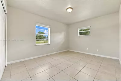 392 NW Ferris Dr, Port Saint Lucie, FL 34983 - Photo 16
