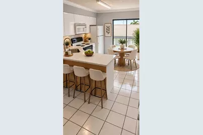 5290 W 21st Ct #304, Hialeah, FL 33016 - Photo 14