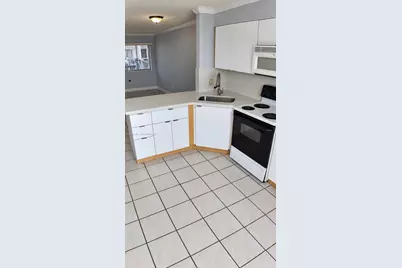 5290 W 21st Ct #304, Hialeah, FL 33016 - Photo 18