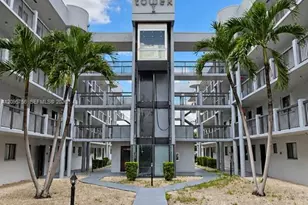 5290 W 21st Ct, Hialeah, FL 33016 - Photo 40