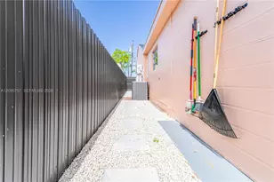 550 NW 43rd Pl, Miami, FL 33126 - Photo 46
