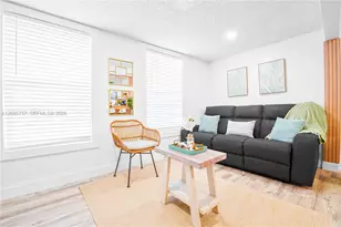 550 NW 43rd Pl, Miami, FL 33126 - Photo 4