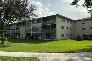 251 SW 134th Way, Pembroke Pines, FL 33027 - Photo 46