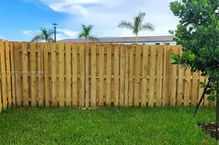 2518 SE 25th Dr, Homestead, FL 33035 - Photo 14