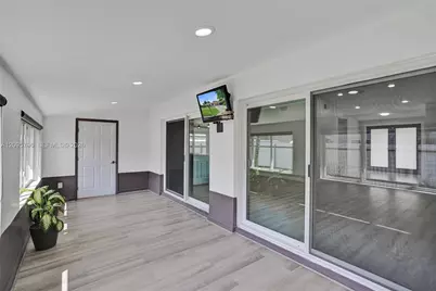 20102 NW 62nd Ave, Hialeah, FL 33015 - Photo 26