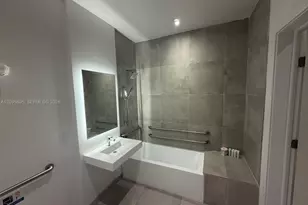 229 SW 9th St, Miami, FL 33130 - Photo 28