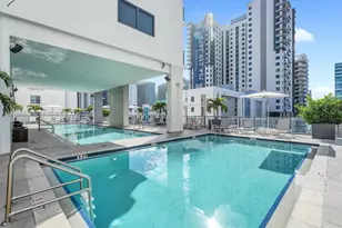 229 SW 9th St, Miami, FL 33130 - Photo 12