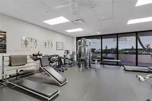 1623 Collins Ave, Miami Beach, FL 33139 - Photo 6