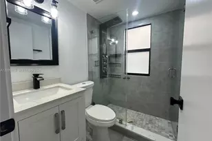 628 SW 21st Ave, Miami, FL 33135 - Photo 8