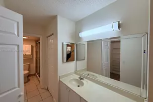 1200 SW 124th Terrace, Pembroke Pines, FL 33027 - Photo 16