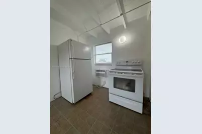 845 SW 6th St #4, Homestead, FL 33030 - Photo 6