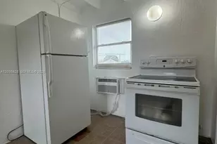 845 SW 6th St, Homestead, FL 33030 - Photo 6