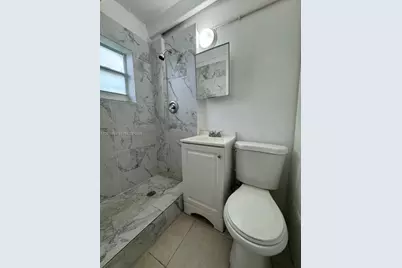 845 SW 6th St #4, Homestead, FL 33030 - Photo 4