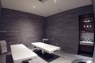 55 SW 9th St, Miami, FL 33130 - Photo 34
