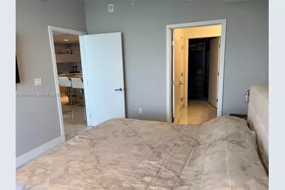 16385 Biscayne Blvd #2017, North Miami Beach, FL 33160 - Photo 14