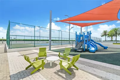 16385 Biscayne Blvd #2017, North Miami Beach, FL 33160 - Photo 24