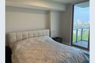 16385 Biscayne Blvd #2017, North Miami Beach, FL 33160 - Photo 6