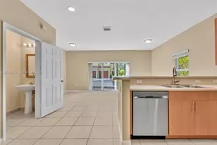 3102 NW 24th Way, Oakland Park, FL 33309 - Photo 6