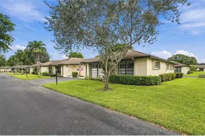 4865 Equestrian Rd #B, Boynton Beach, FL 33436 - Photo 2