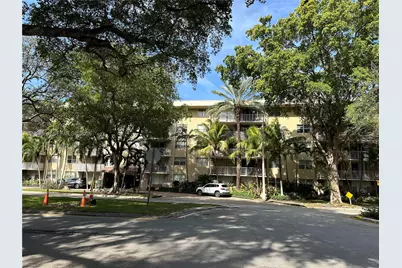 1805 Sans Souci Blvd #301, North Miami, FL 33181 - Photo 2