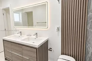 710 NW 176th Terrace, Miami Gardens, FL 33169 - Photo 12