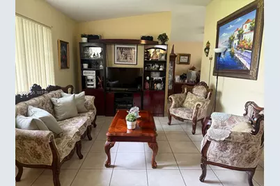12642 SW 221st St, Miami, FL 33170 - Photo 4