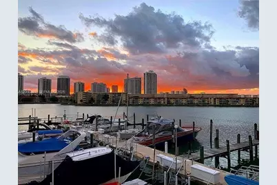 18031 Biscayne Blvd #1901, Aventura, FL 33160 - Photo 1