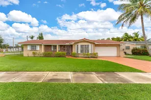 1820 SW 102nd Ave, Miami, FL 33165 - Photo 1