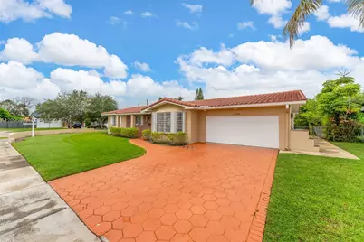 1820 SW 102nd Ave, Miami, FL 33165 - Photo 2
