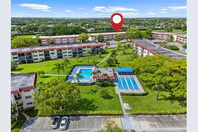 9820 S Hollybrook Lake Dr #208, Pembroke Pines, FL 33025 - Photo 32