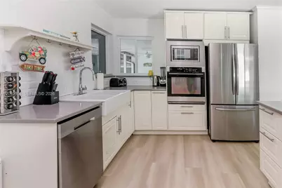 955 Van Buren St, Hollywood, FL 33019 - Photo 8