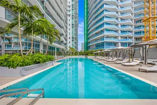 77 SE 5th St, Miami, FL 33131 - Photo 20