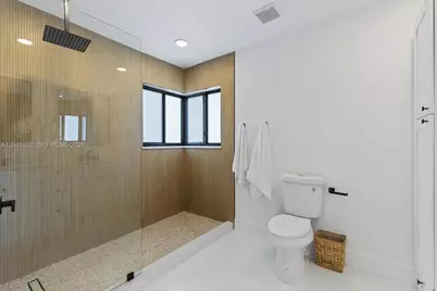 1140 SW 85th Ct, Miami, FL 33144 - Photo 16