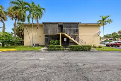 15619 SW 73rd Cir Ter #10-9, Miami, FL 33193 - Photo 12