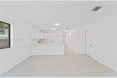 1556 NW 68th Ter, Miami, FL 33147 - Photo 4