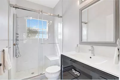 375 SW 16th St, Boca Raton, FL 33432 - Photo 40